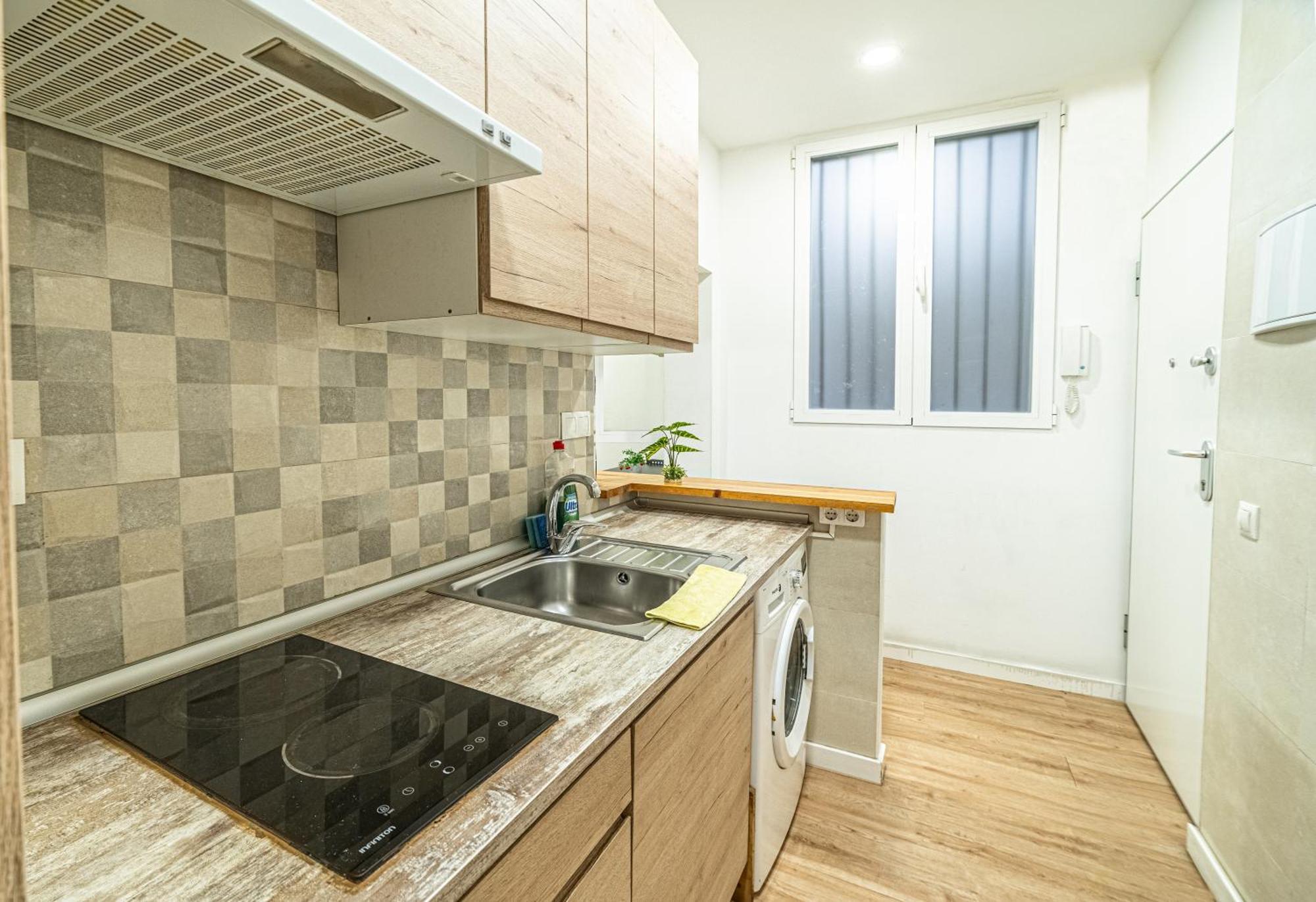 شقة New Flat , Modern , Wifi, 10Min Sol, 5 Reina Sofia مدريد المظهر الخارجي الصورة