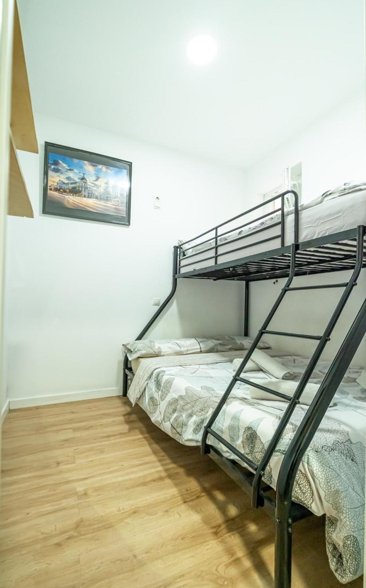 شقة New Flat , Modern , Wifi, 10Min Sol, 5 Reina Sofia مدريد المظهر الخارجي الصورة